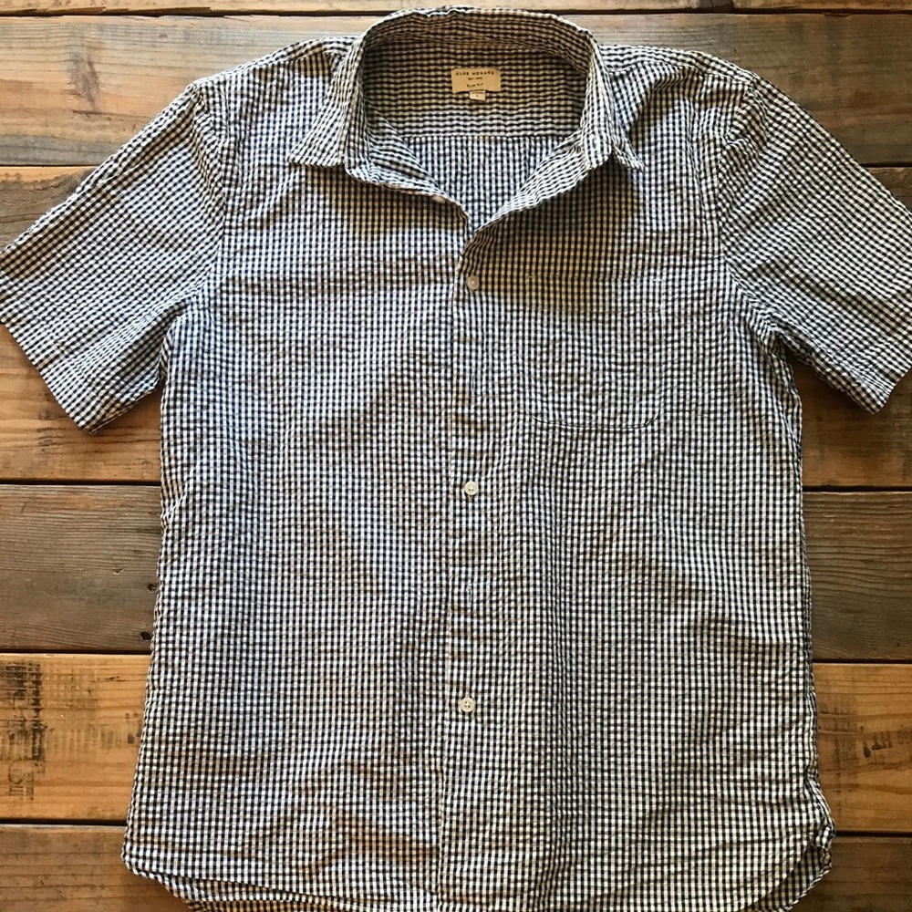 Short sleeve button down checkered